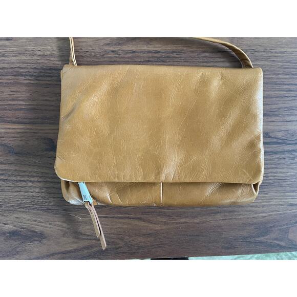 Hobo International Mari Crossbody Leather Purse Camel Tan Color Boho Western - Picture 2 of 11
